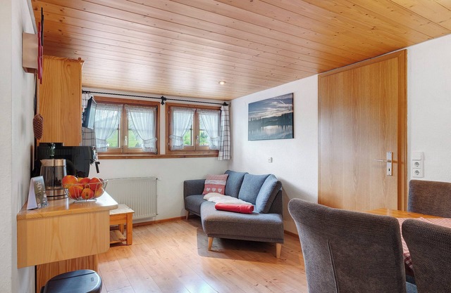 Apartment 'Horn' with Mountain View, Shared Garden and Wi-Fi