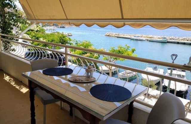 Apartment in Drašnice with Seaview, Balcony, Air condition, WIFI (3586-1)
