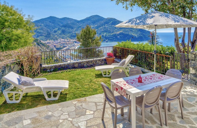 Apartment in Levanto with 1 bedrooms sleeps 3