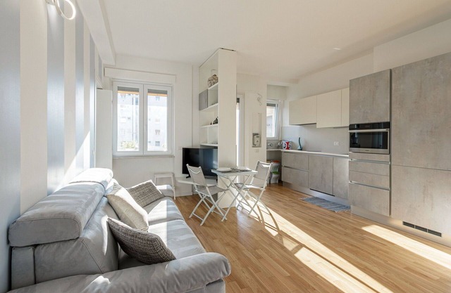 Apartment in Milan with 1 bedrooms sleeps 2