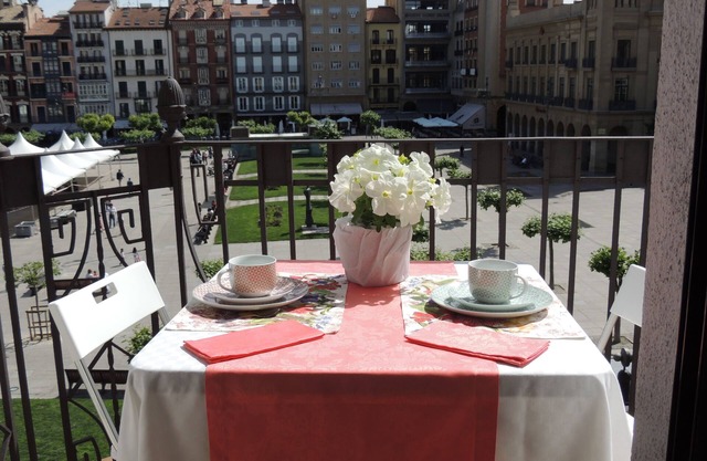 APARTMENT IN THE HEART OF PAMPLONA