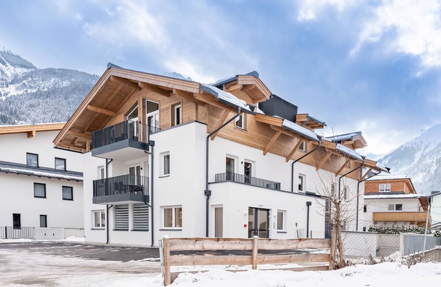 Apartment in the lively centre of Kaprun