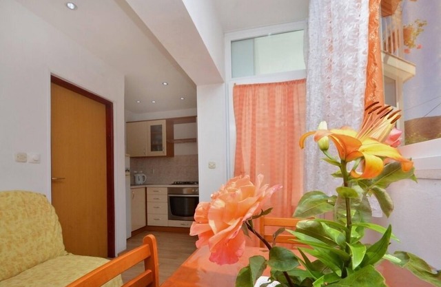 Apartment in Žuljana with Terrace, Air condition, WIFI (3558-4)