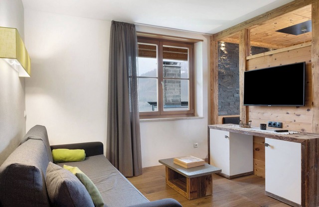 Apartment "Angerle Alm Apt Similde B" with Private Terrace, Shared Garden & Wi-Fi
