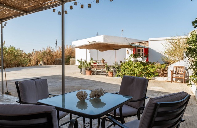 Apartment 'Kleris 11 Tinos' with Mountain View, Wi-Fi and Air Conditioning