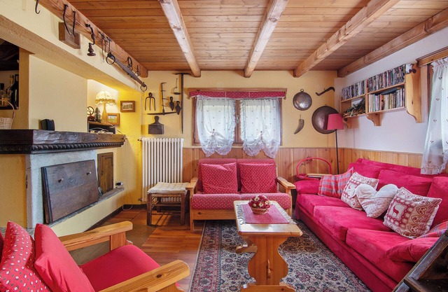 Apartment 'La Baita Verde' with Mountain View