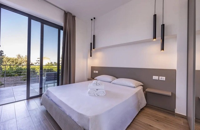Apartment 'La Brisa Apartments - Scirocco' with Mountain View, Wi-Fi and Air Conditioning