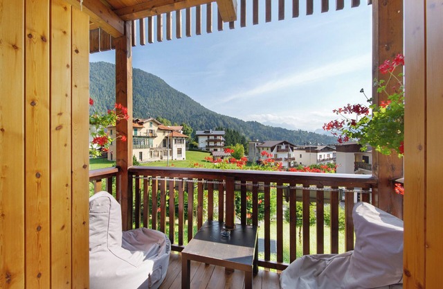 Apartment 'La Casa Di Suri' with Mountain View, Balcony and Wi-Fi