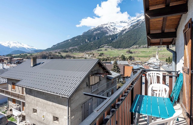 Apartment 'La Favière' with Mountain View, Balcony and Wi-Fi