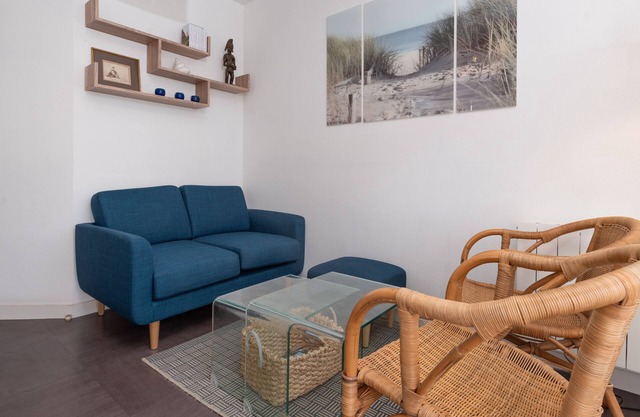 Apartment 'Le Petit Galion - Proche Du Port' with Sea View, Balcony and Wi-Fi