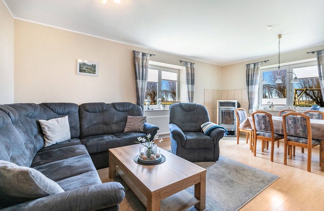Apartment 'Leonie' with Shared Garden and Wi-Fi