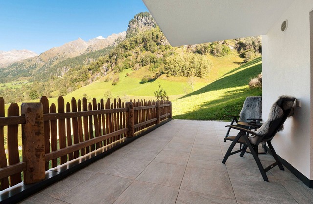 Apartment 'Lodge 2' with Mountain View, Private Terrace and Wi-Fi