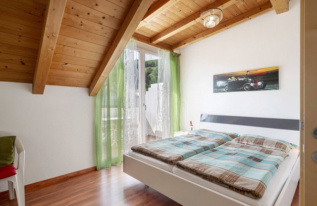 Apartment 'Martinshof In Eppan' with Balcony and Wi-Fi
