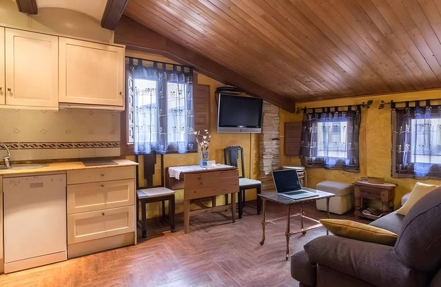 Apartment 'Melihah' with Wi-Fi and Air Conditioning