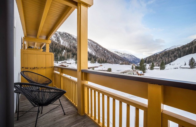 Apartment "Mountain Residence Kasern Nr 2" with Mountain View, Garden & Balcony