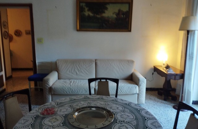 Apartment near Maradona Stadium in building with daytime concierge