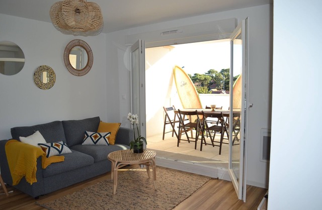 Apartment near the beach and in the heart of town