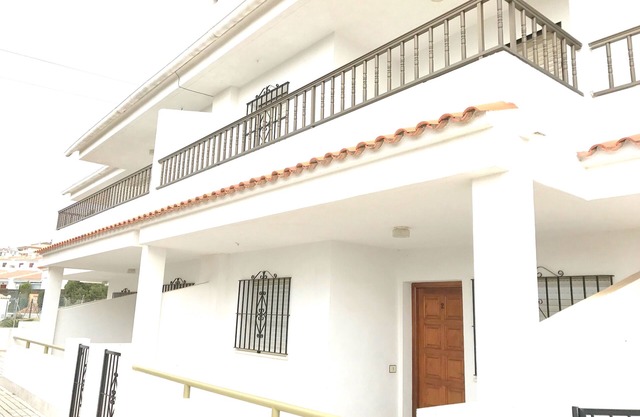 Apartment near the beach, air conditioning, wifi, private parking.