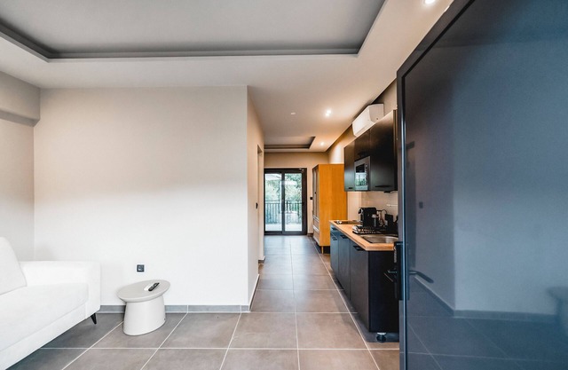 Apartment 'Nima 4' with Shared Terrace, Wi-Fi and Air Conditioning