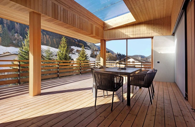 Apartment "Noreia Granda" with Mountain View, Pool, Wi-Fi, Terrace & Balcony