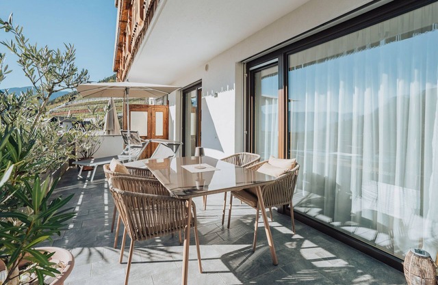 Apartment 'Oberegghof Garten' with Mountain View and Wi-Fi