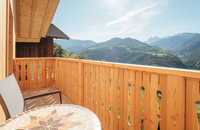 Apartment 'Oberhemberger Hof Oanser' with Mountain View, Shared Terrace and Wi-Fi