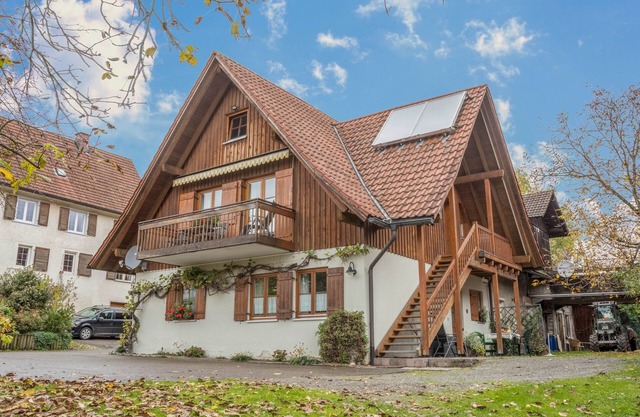 Apartment ‘Obstgarten’ on Farm House with Wi-Fi, Terrace and Mountain View