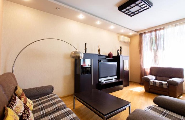 Apartment on Naukova