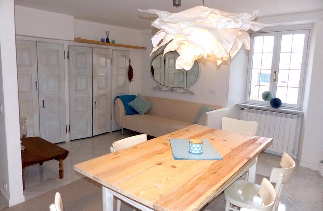 APARTMENT ON THE PARASIO: in the quiet old town, walking distance to the beach
