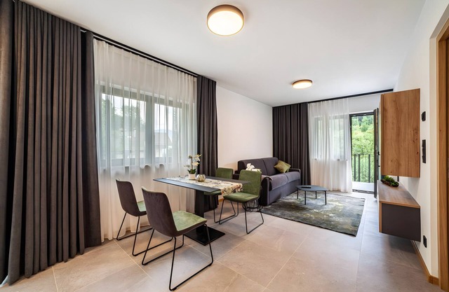 Apartment 'Pauli 5' with Mountain View, Shared Garden and Wi-Fi