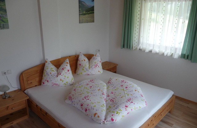 Apartment 'Pirchahof Dorfblick' with Mountain View, Shared Terrace and Wi-Fi
