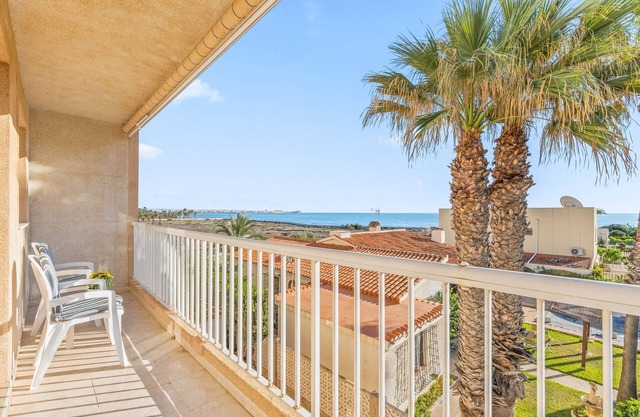 Apartment 'Pleamar 23' with Sea View, Wi-Fi and Air Conditioning