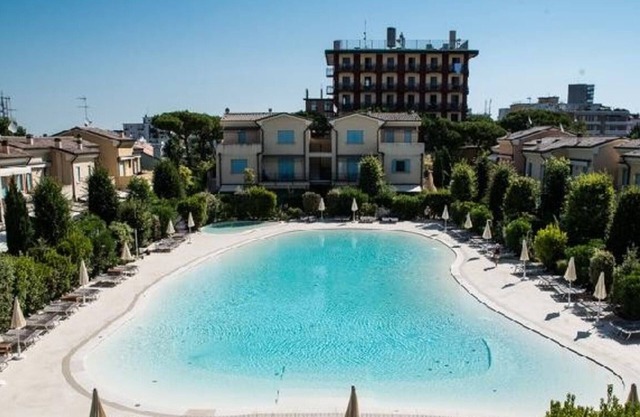 Apartment 'Residence Borgo Dei Fiori B05' with Shared Pool, Private Terrace and Air Conditioning