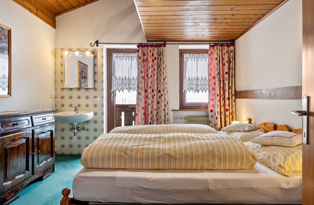 Apartment 'Samont Appartment 5' with Mountain View, Shared Terrace and Wi-Fi