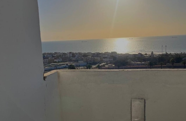 Apartment sea view, 3 minutes from the beach and corniche Anza,