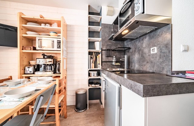 Apartment 'Studio Pied Des Pistes - Bernex' with Mountain View and Balcony