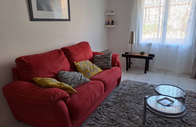 Apartment TREGASTEL 50 m from the beach
