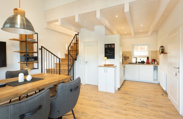 Apartment 'Verschnuufeckli' with Balcony and Wi-Fi