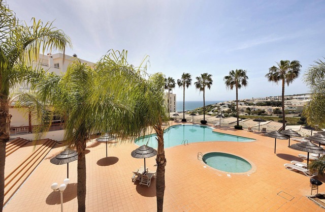Apartment 'Villa Mós' with Sea View, Wi-Fi and Air Conditioning