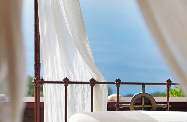 Apartment 'Villa Rojo Tajo Villas' with Sea View, Wi-Fi and Air Conditioning