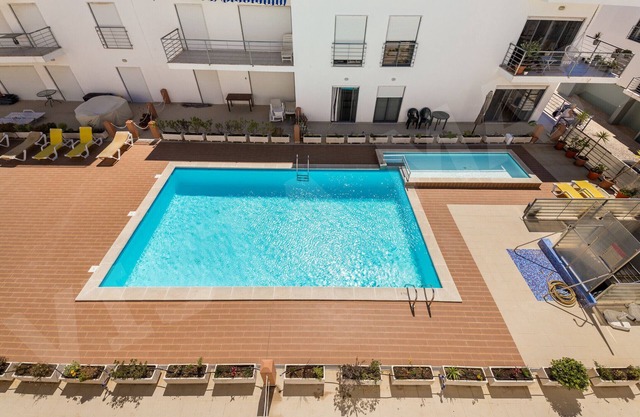Apartment Vista Mar | professionally cleaned | 3-bedroom apartment | extremely large roof terrace with barbecue | close to Lagos town centre