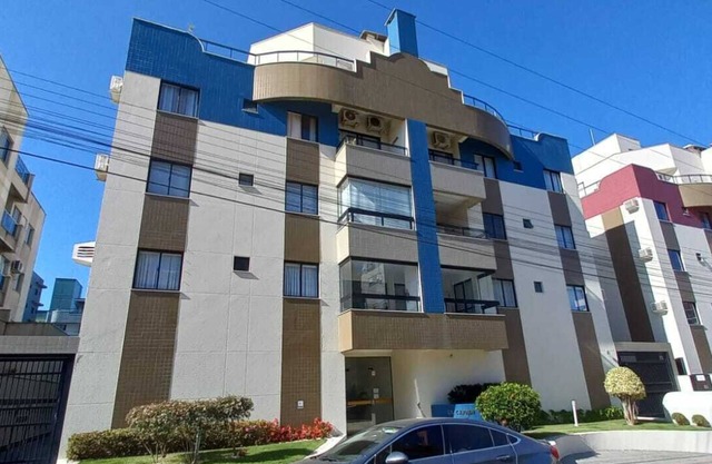 APARTMENT WITH 5 BEDROOMS - 100 METERS TO THE BEACH