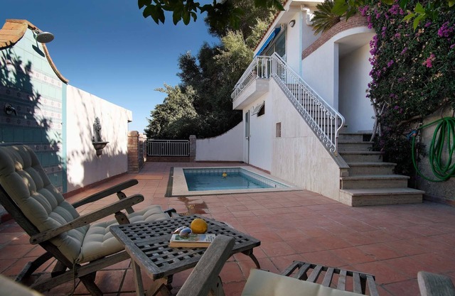 Apartment with pool and sea view/Sicilian Hideaway with pool&stunning views
