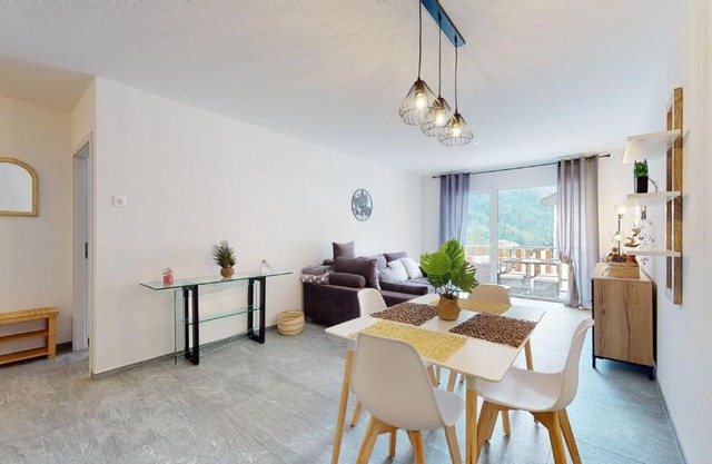 Apartment with sauna and mountain view