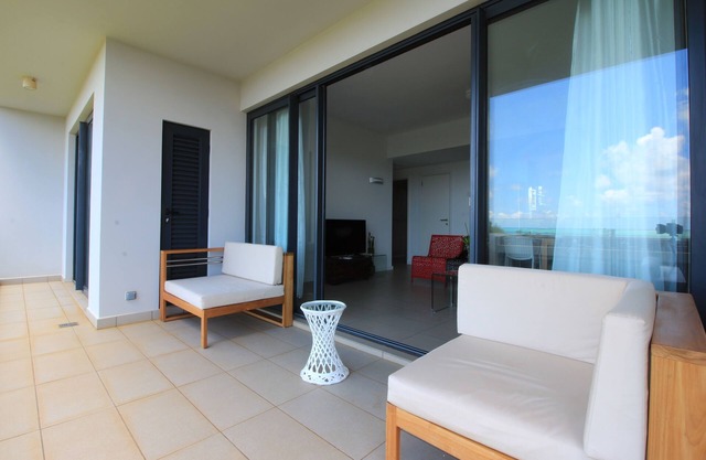 Apartment with sea view in Azuri, Roches Noires