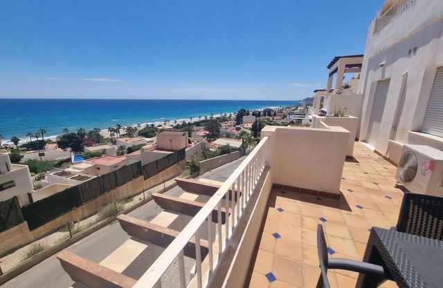Apartment with spectacular views only 150m from the Beach with WIFI and parking
