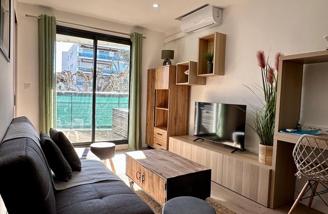 Apartment Zephyr - 1 minute from the sea