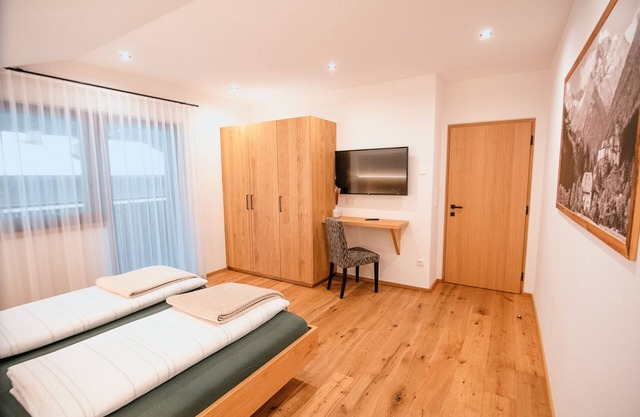 Apartment 'Zum Sonnentor - Pinus' with Mountain View, Balcony & Wi-Fi