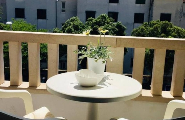 Apartments and Room Tattoo (111881-A4) - Makarska