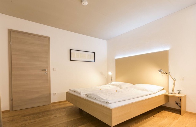 Apartments in the old town of Salzburg with pool! Only 600m from the festival hall! SS